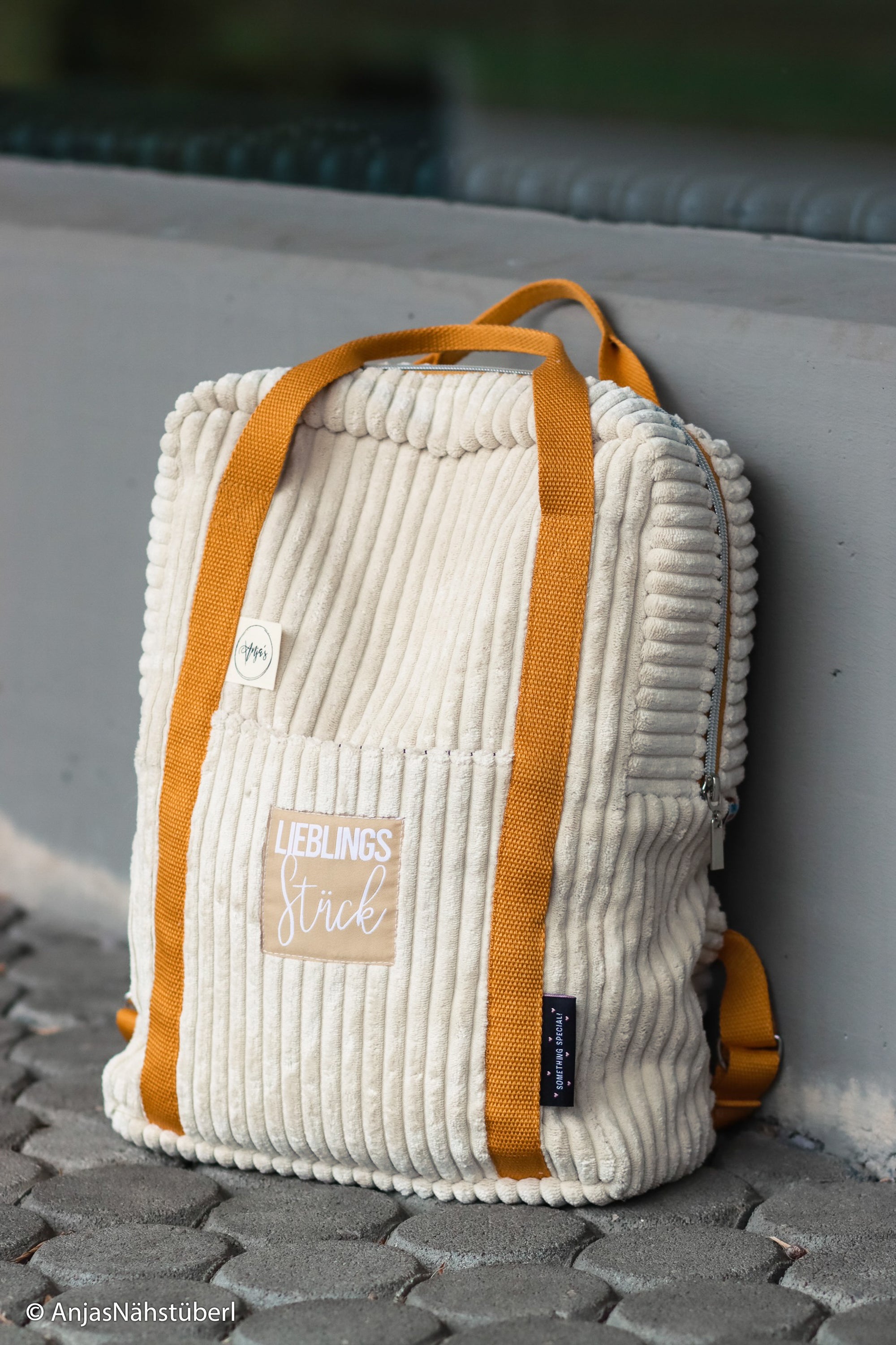 Samtcord Wanja uni khaki
